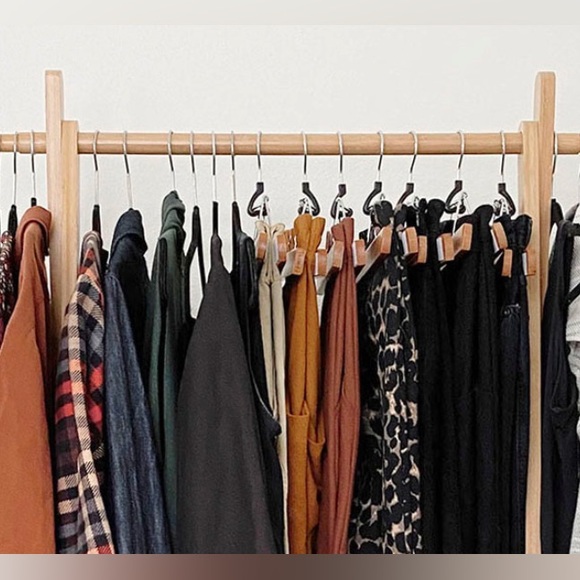 WELCOME TO LOVE, LAUREL CLOSET! - Picture 10 of 16